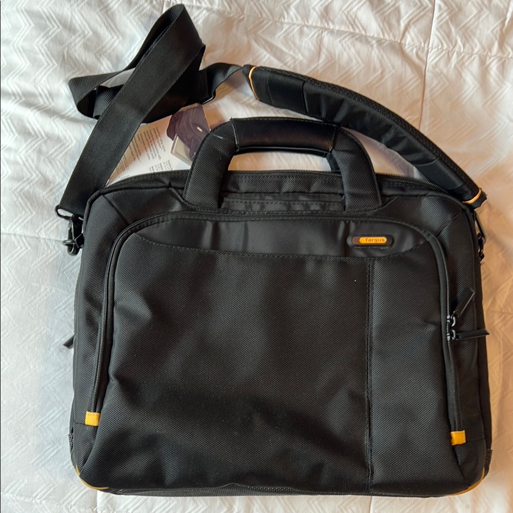 NWT-Targus Meridian II Toploading Laptop Case, For 15.6" Laptop